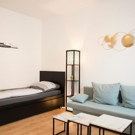 Schoene Ferienwohnung 78M2, 3 Schlafzimmer, 2 Baeder, Zentrumnah, 1Og Erfurt Eksteriør bilde