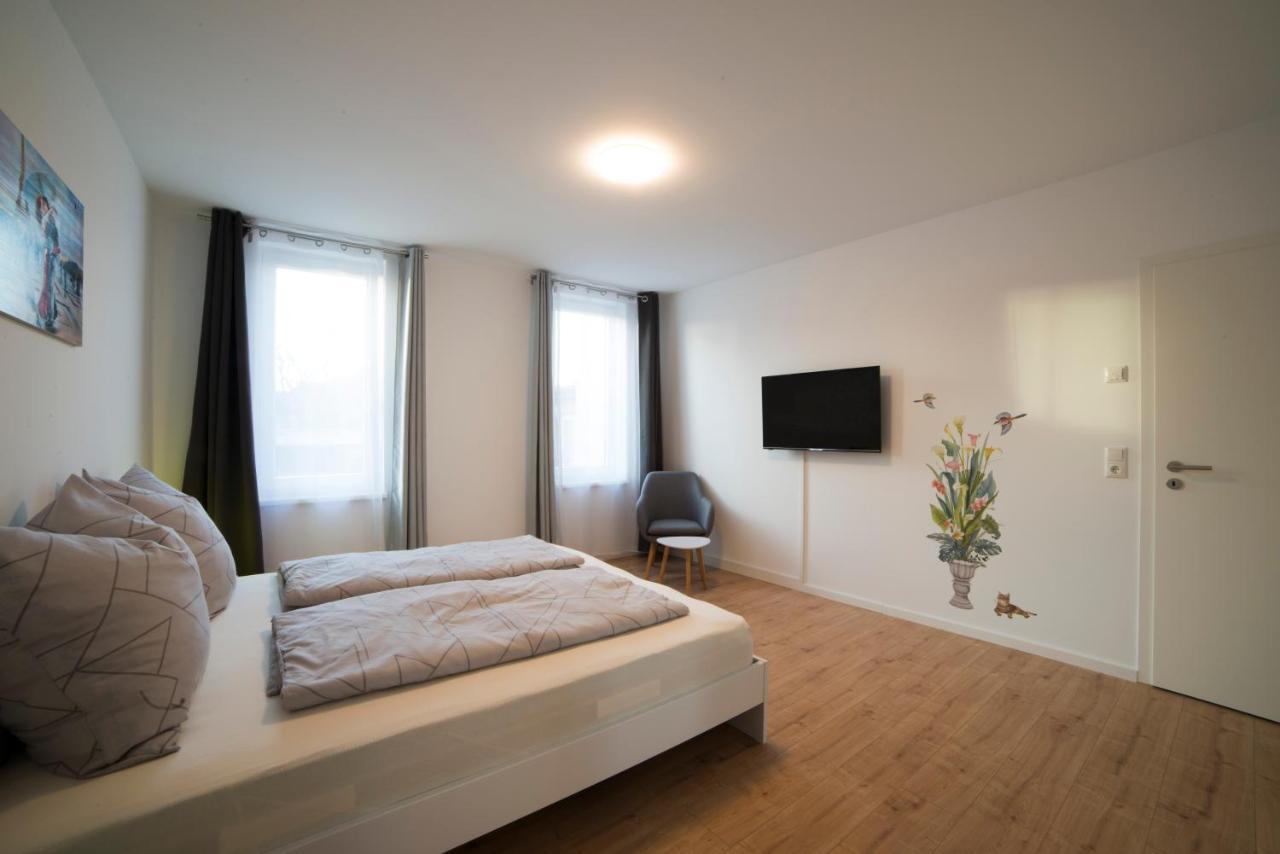 Schoene Ferienwohnung 78M2, 3 Schlafzimmer, 2 Baeder, Zentrumnah, 1Og Erfurt Eksteriør bilde