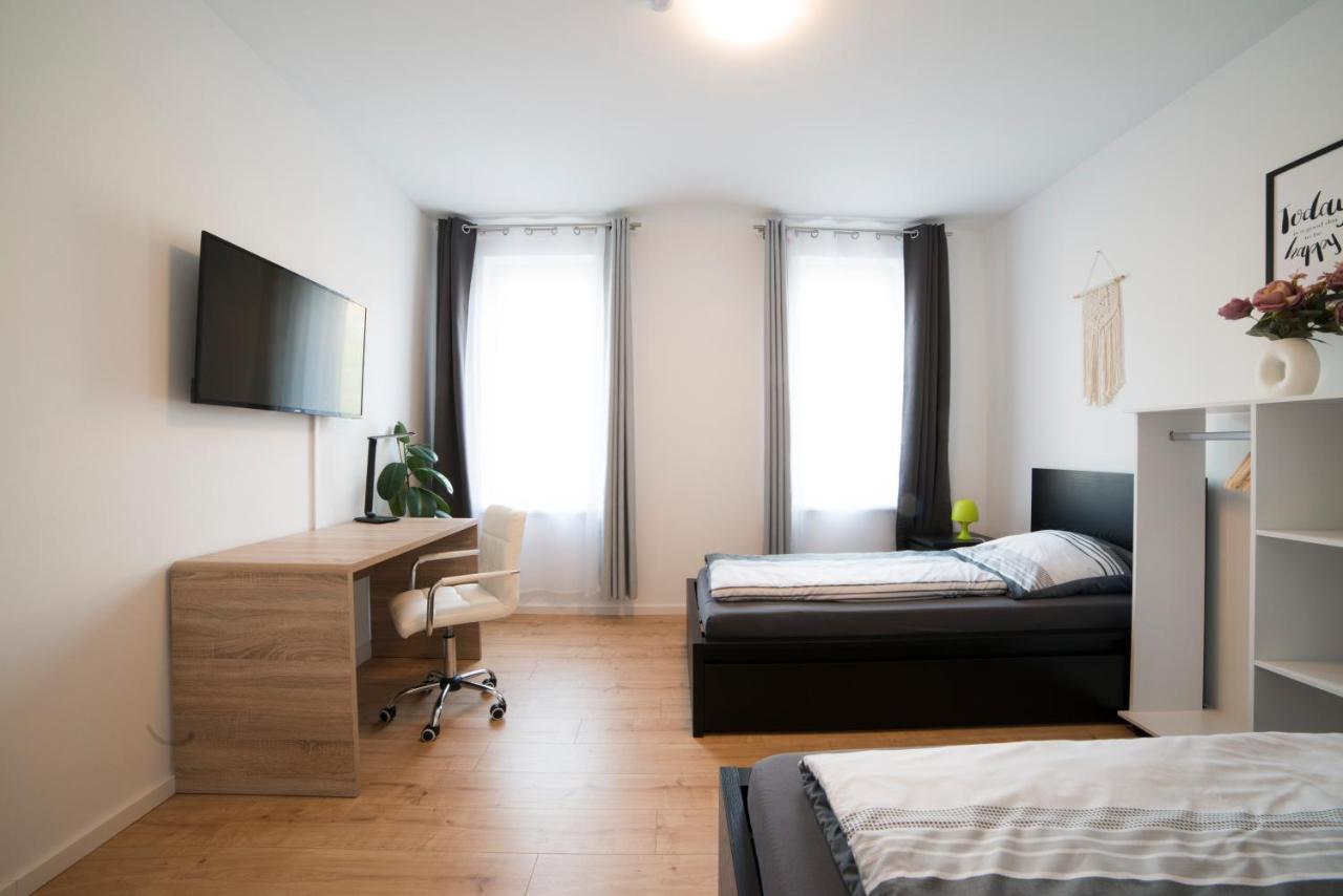 Schoene Ferienwohnung 78M2, 3 Schlafzimmer, 2 Baeder, Zentrumnah, 1Og Erfurt Eksteriør bilde