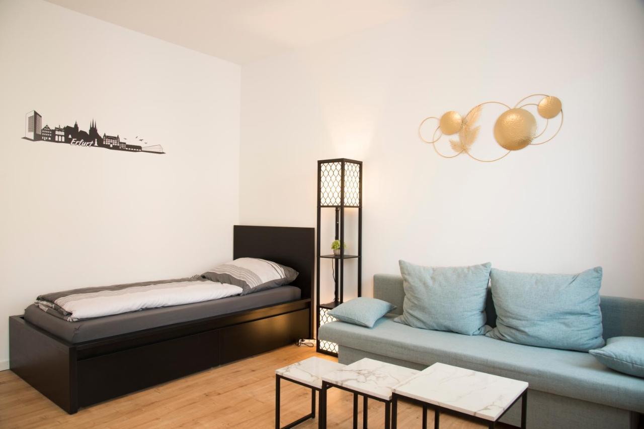 Schoene Ferienwohnung 78M2, 3 Schlafzimmer, 2 Baeder, Zentrumnah, 1Og Erfurt Eksteriør bilde