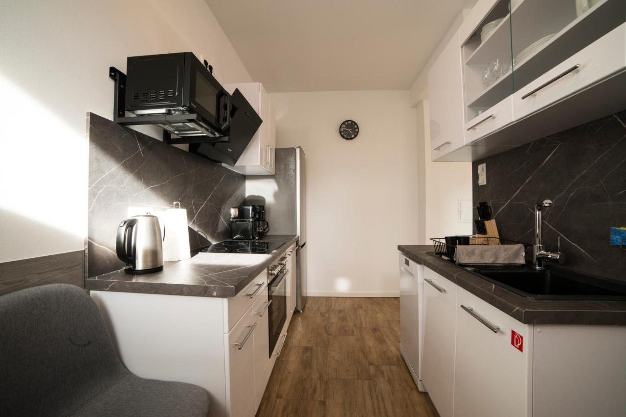 Schoene Ferienwohnung 78M2, 3 Schlafzimmer, 2 Baeder, Zentrumnah, 1Og Erfurt Eksteriør bilde