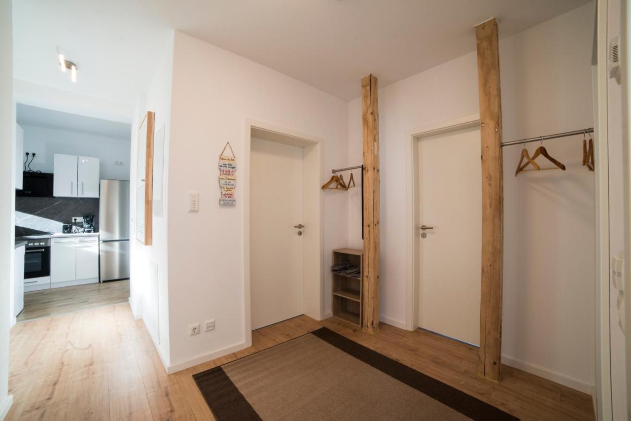 Schoene Ferienwohnung 78M2, 3 Schlafzimmer, 2 Baeder, Zentrumnah, 1Og Erfurt Eksteriør bilde