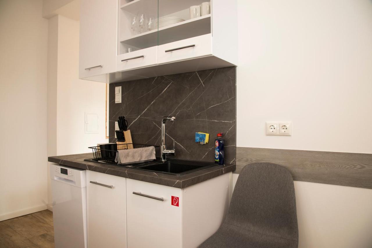 Schoene Ferienwohnung 78M2, 3 Schlafzimmer, 2 Baeder, Zentrumnah, 1Og Erfurt Eksteriør bilde